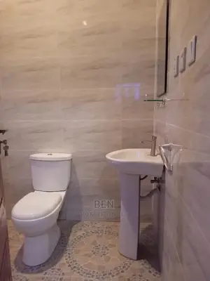 3bdrm Apartment in Ofankor Barrier for rent