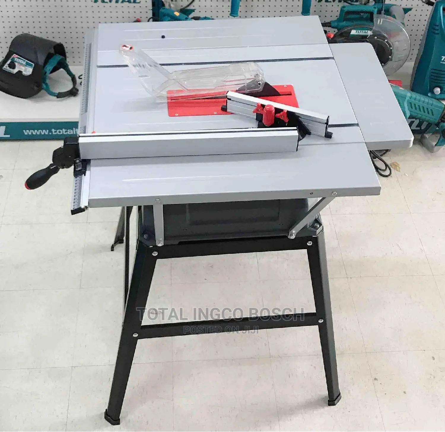Total Table Saw 1800