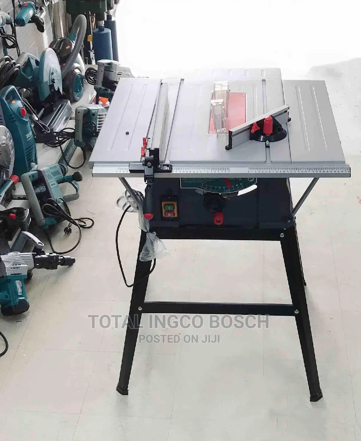 Total Table Saw 1800