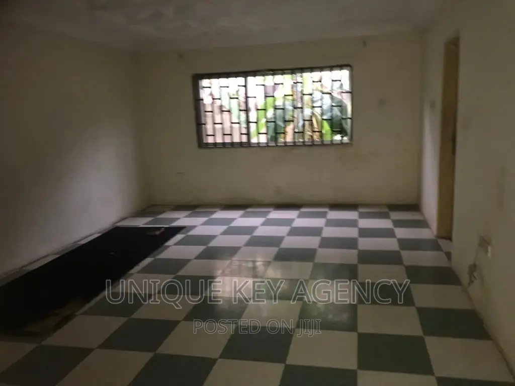 3bdrm House in Unique Lawson, Haatso for sale