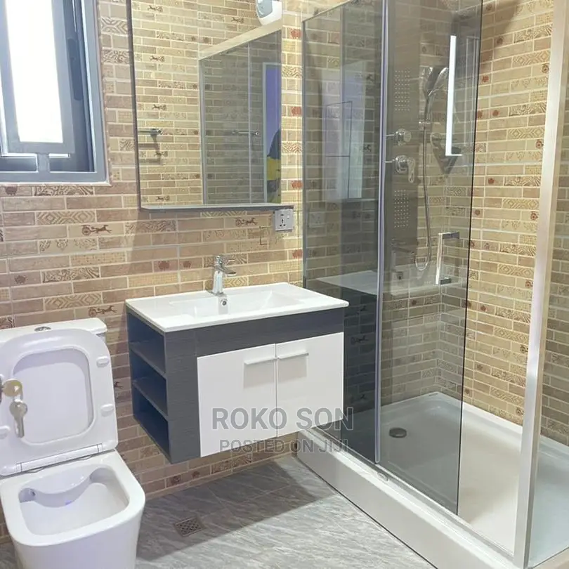 4bdrm Duplex in Dr Roko, American House for sale