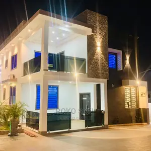 4bdrm Duplex in Dr Roko, American House for sale