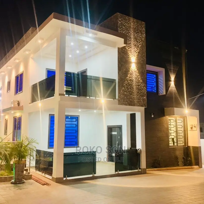 4bdrm Duplex in Dr Roko, American House for sale