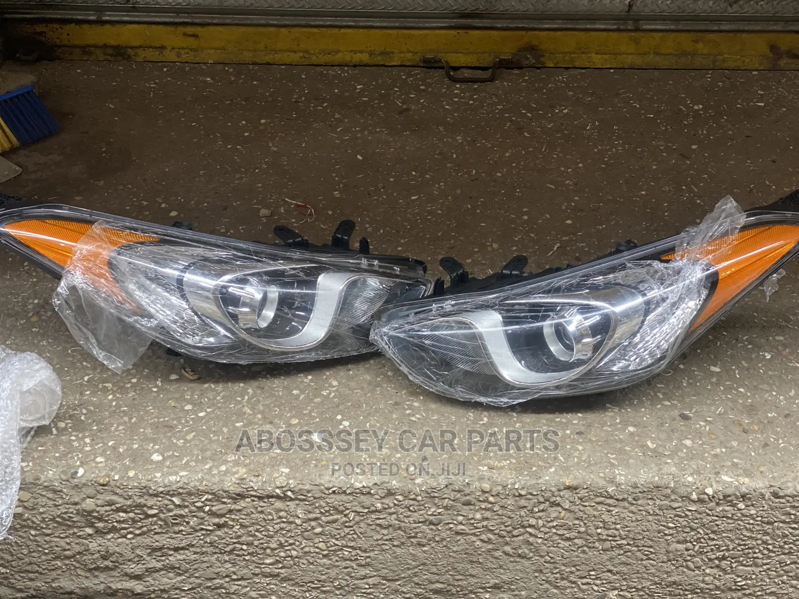 Hyundai Elantra Gt 2012 To 2015 Headlight Available