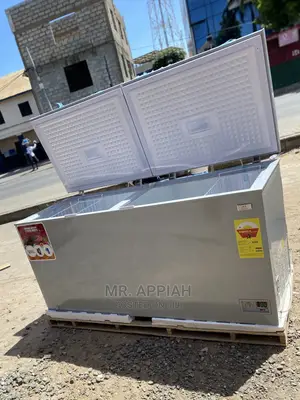 Effective Reliable Zara 577L Double Door Chest Freezer.