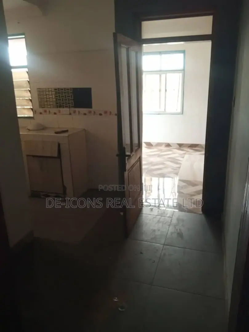 1bdrm Duplex in De-Icons Real Estate, Oyarifa for rent
