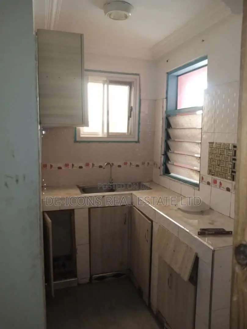 1bdrm Duplex in De-Icons Real Estate, Oyarifa for rent