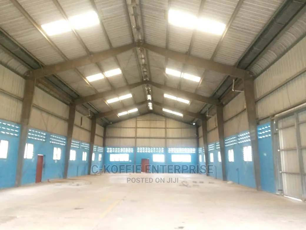 600 SQM Warehouse at Amasaman for Rent
