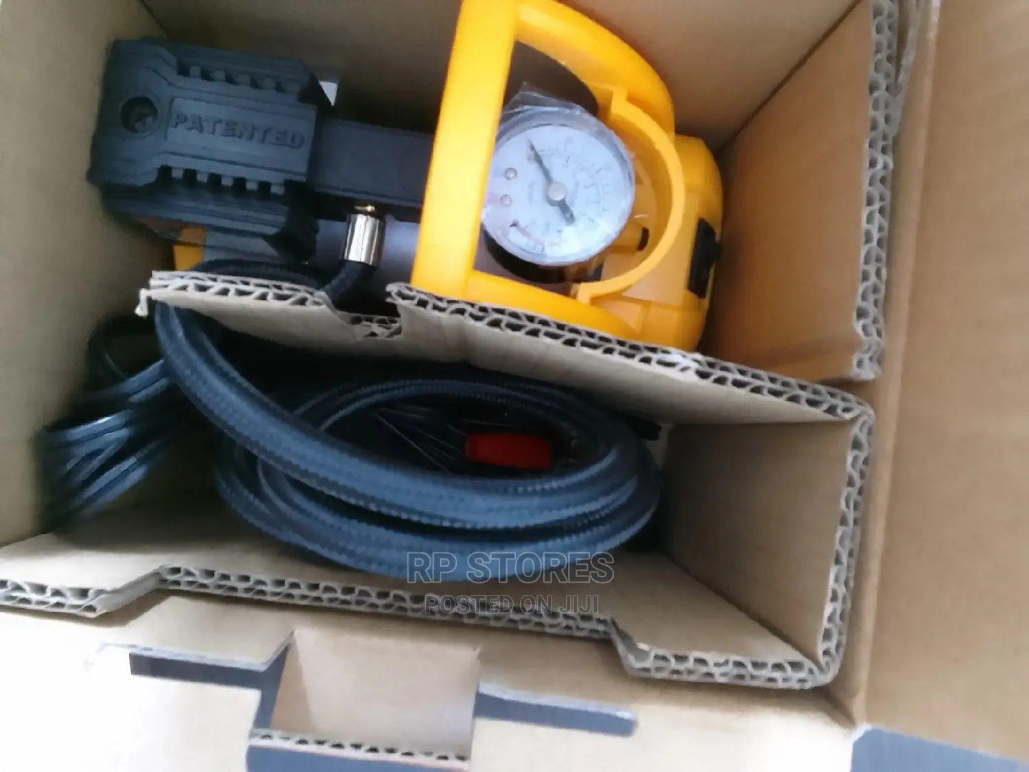 Auto Air Compressor Ingco