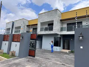 4bdrm House in Oyarifa Mall Area for sale