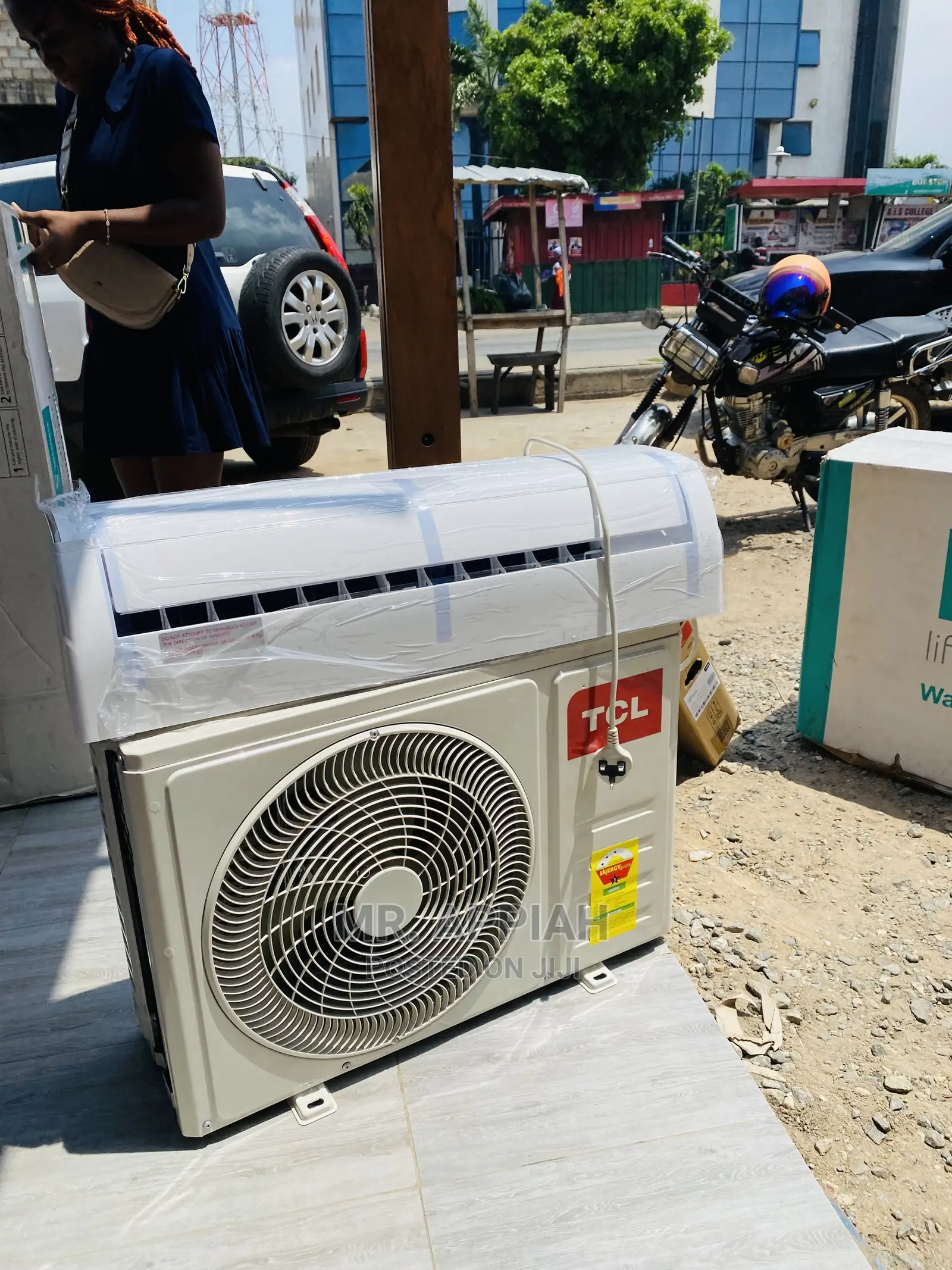 Extremely Chilling 18csa/Xa51 2.0hp R410 Gas Ac at Best Deal