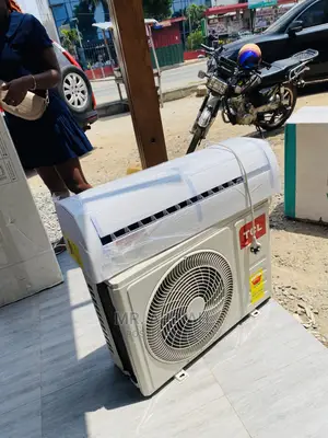 High Quality TCL 2.5hp 24csa/Xa51 Air Conditioner(R410).