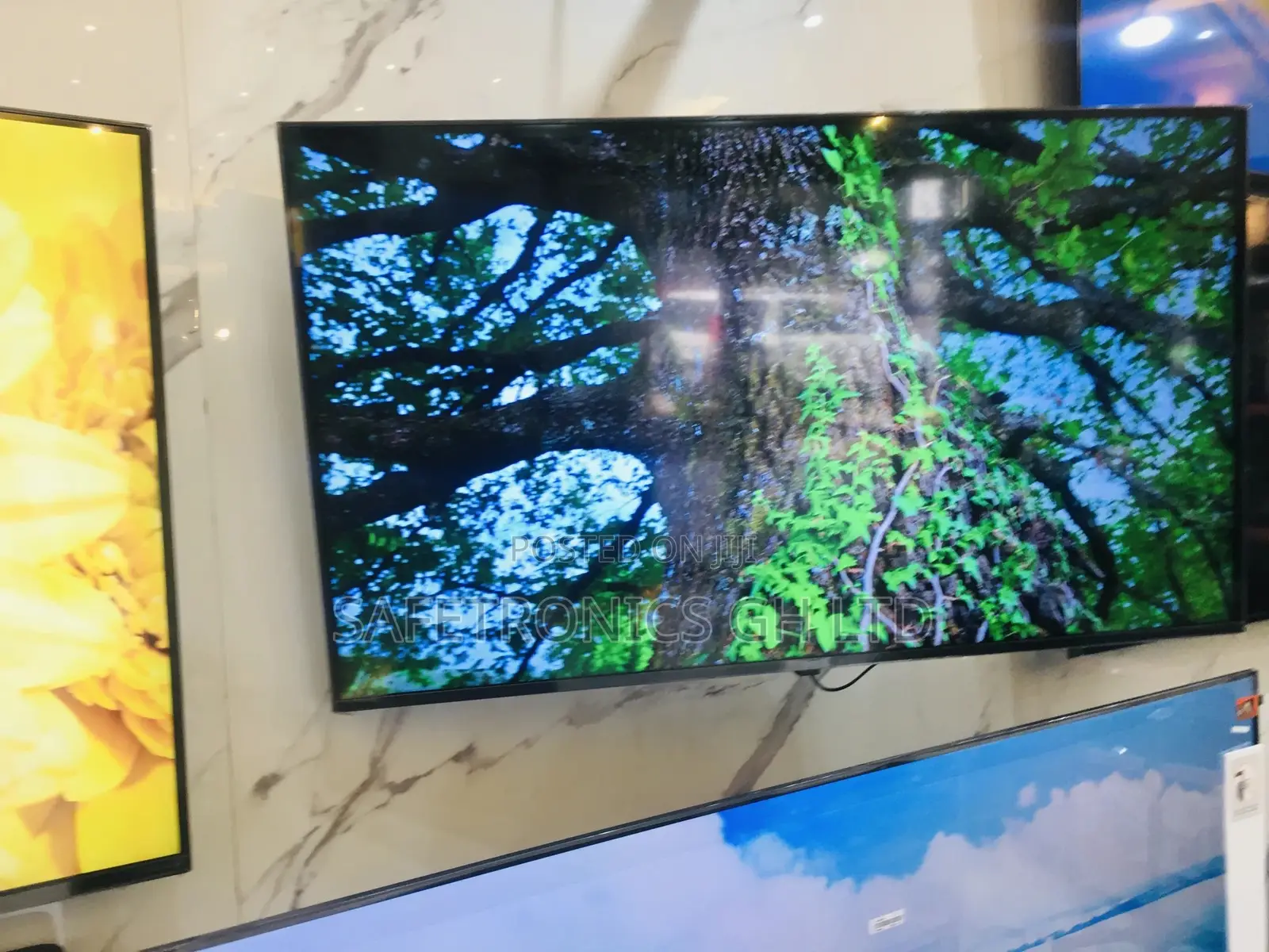 UQ70 Lg Clear 55 Inches Glossy LED Tv Available