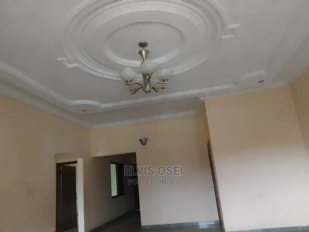 3bdrm Apartment in American House, East Legon for rent