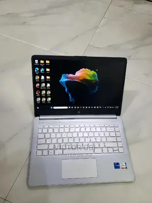 Laptop HP 14-Dq2031tg 8GB Intel Core I5 SSD 512GB