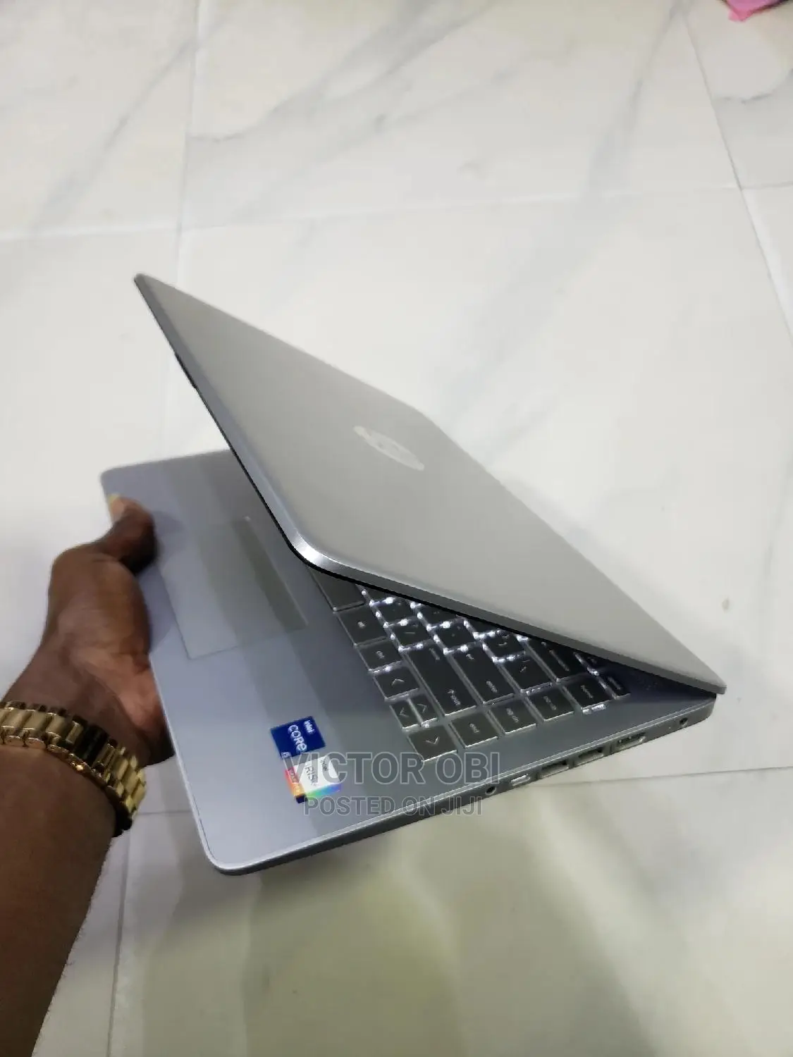Laptop HP 14-Dq2031tg 8GB Intel Core I5 SSD 512GB