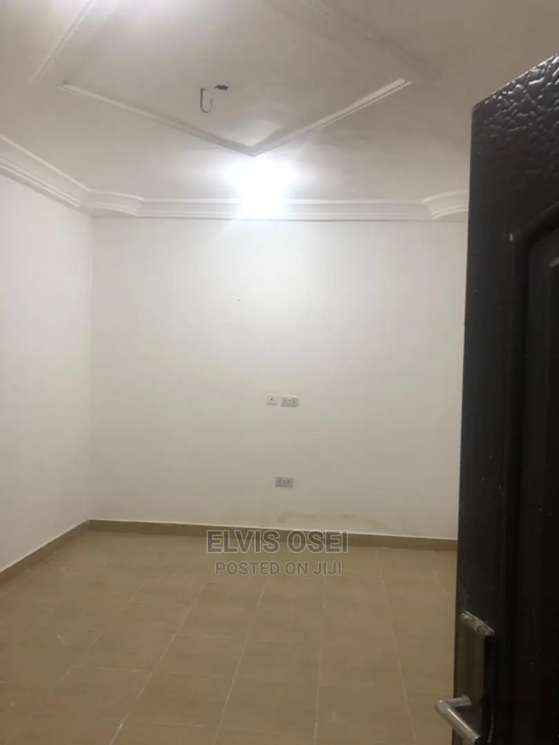 2bdrm Apartment in Tabora Bankyease, Lapaz for rent