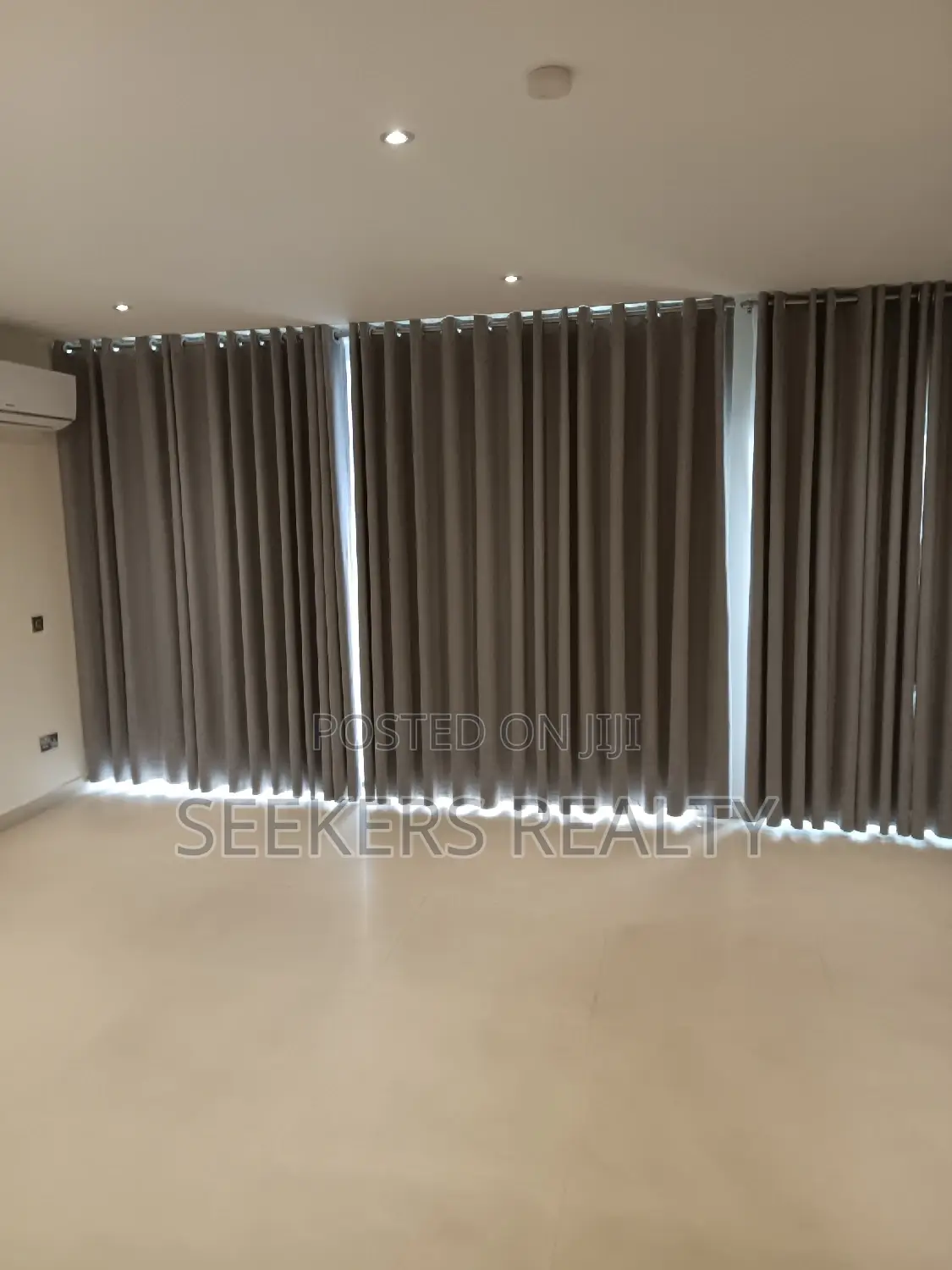 4bdrm Townhouse / Terrace in Seekers Realty, Osu for rent