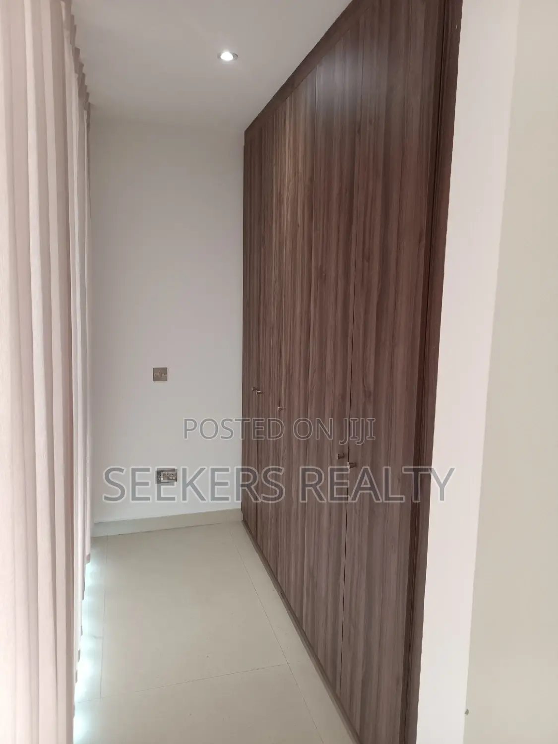 4bdrm Townhouse / Terrace in Seekers Realty, Osu for rent