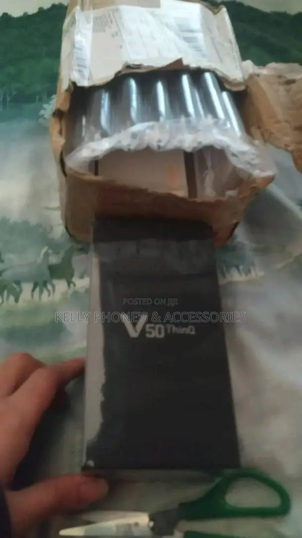 New LG V50S ThinQ 5G 128 GB Black