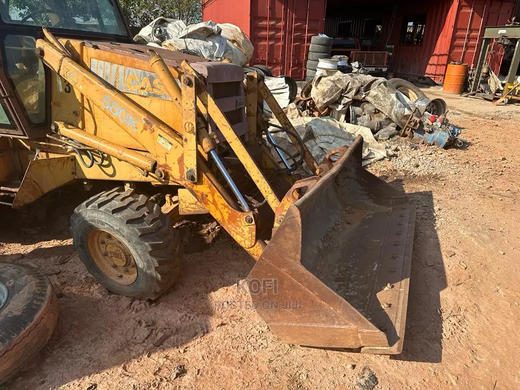 Backhoe - Case 4x4 Backhoe