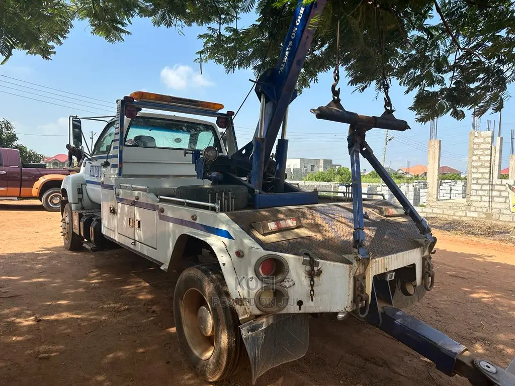 Tow Truck - GMC Caterpillar Wrecker Tow Truck