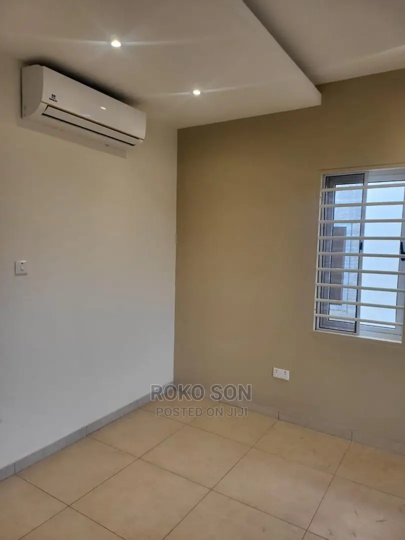 4bdrm Duplex in Dr Roko, Accra Metropolitan for sale