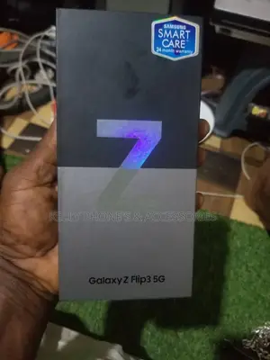 New Samsung Galaxy Z Flip3 5G 256 GB
