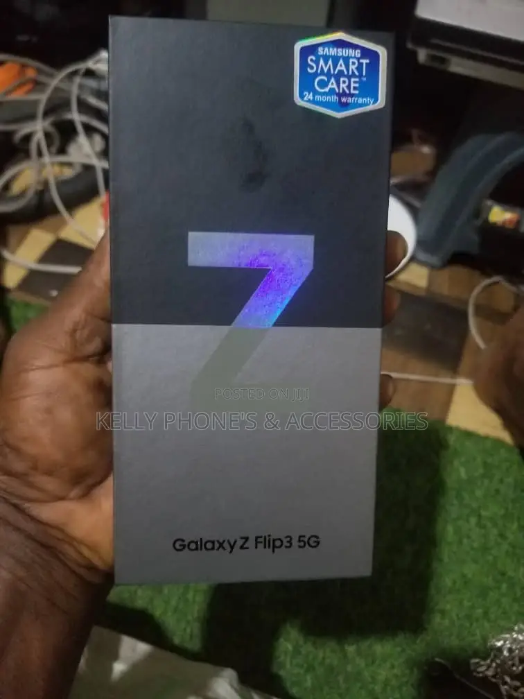 New Samsung Galaxy Z Flip3 5G 256 GB
