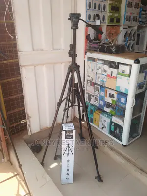 VCT-880 Video 880 Tripod