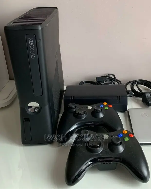 Xbox 360 Two Wireless Controller's