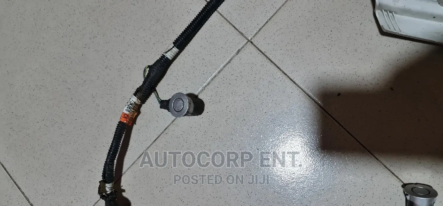 2012 - 2018 Ford Focus Reverse Sensors (4)