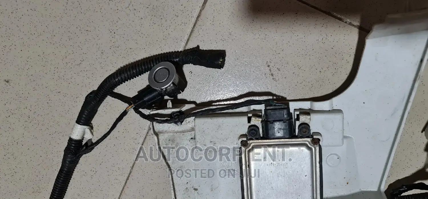 2012 - 2018 Ford Focus Reverse Sensors (4)
