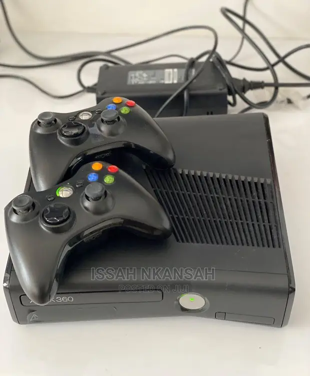 Xbox 360 Two Wireless Controller's in Accra Metropolitan Video