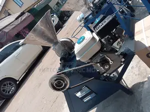 Pepper Mill Machine With Petrol Engine