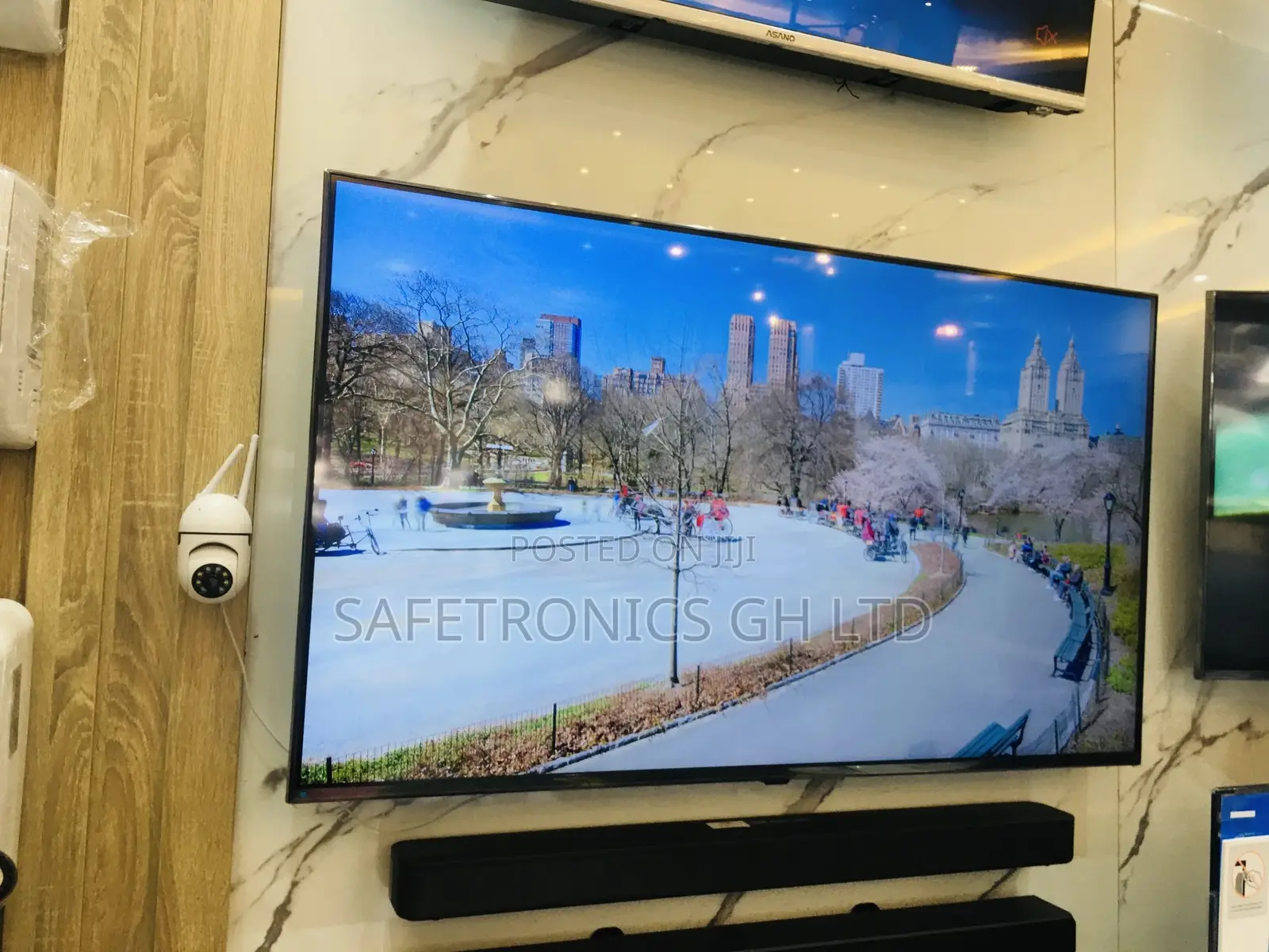 Full Display Samsung 85 Inches Glossy BU80 LED Tv