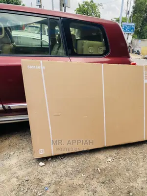 Fresh in Box Samsung 85 Inch 85BU8072 LED Tv 