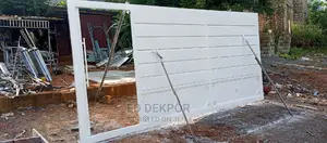 D D Metal Gate