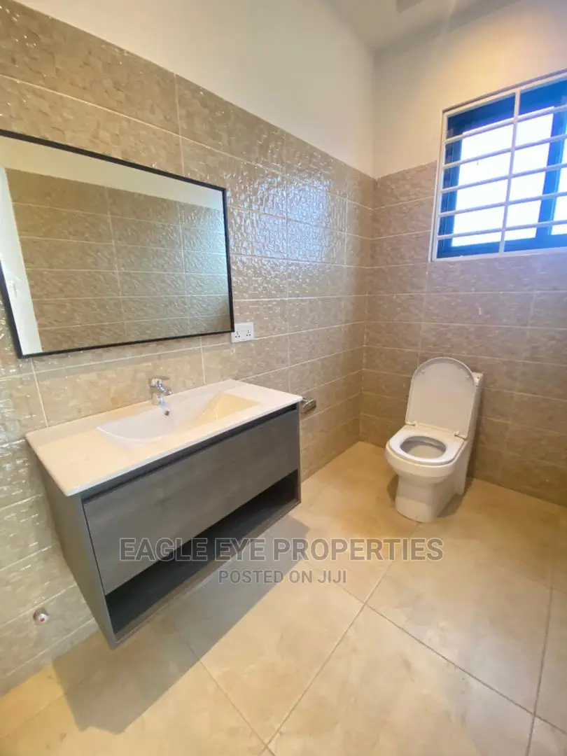 4bdrm House in East Legon for sale