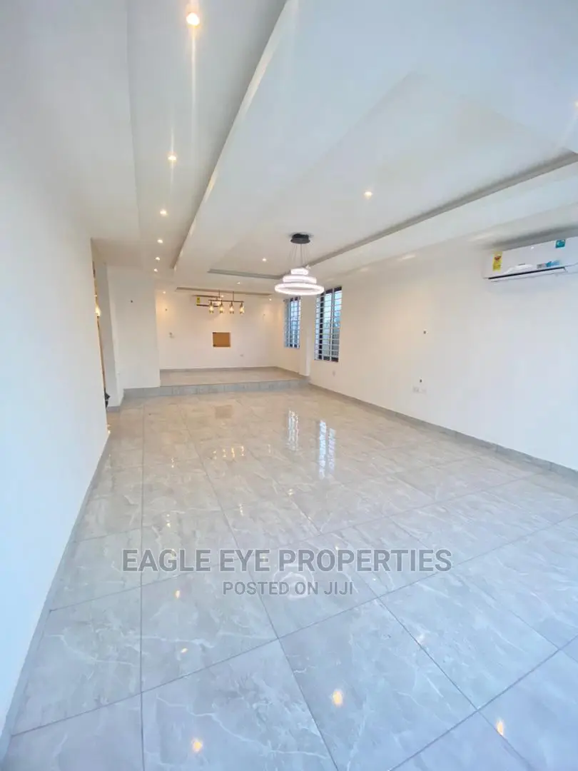 4bdrm House in East Legon for sale