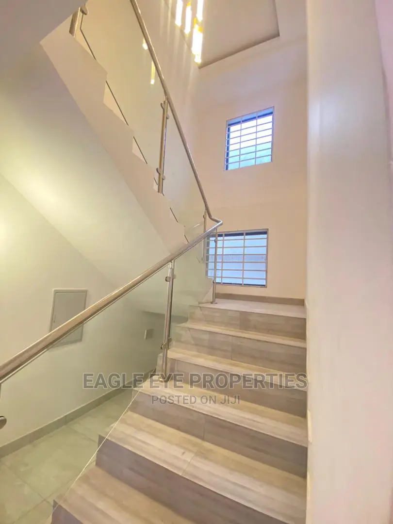 4bdrm House in East Legon for sale