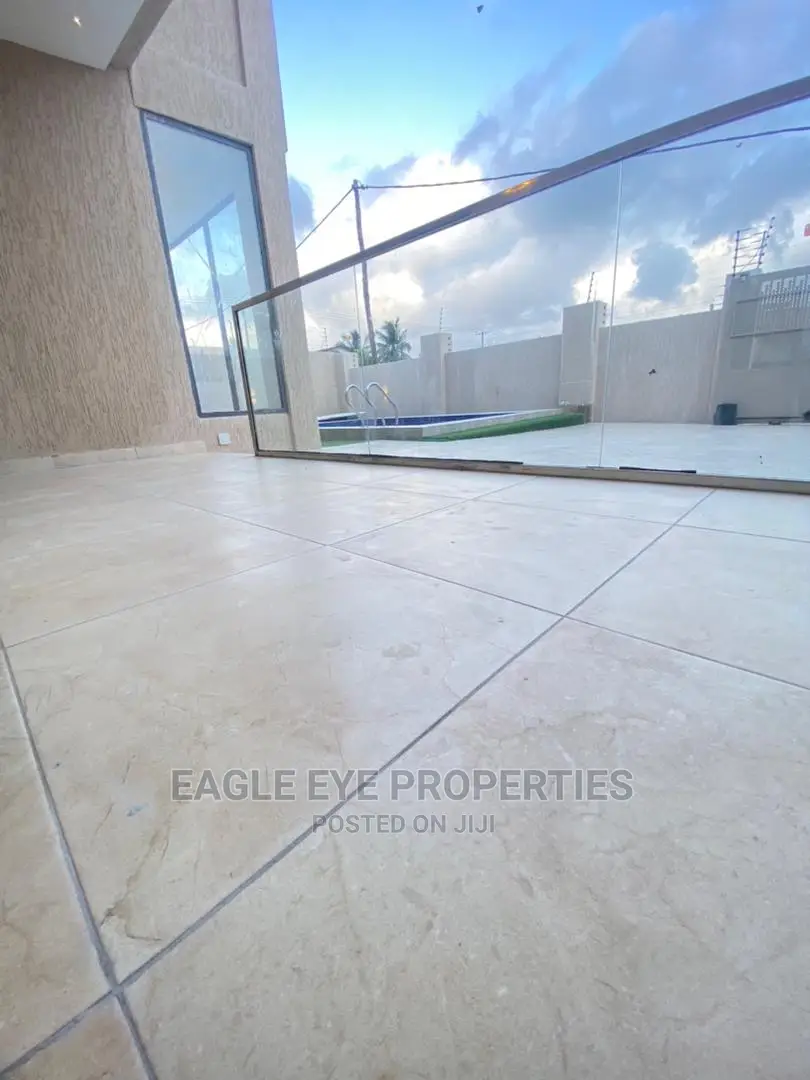 4bdrm House in East Legon for sale