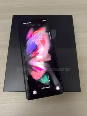 New Samsung Galaxy Z Fold 3 256 GB Black
