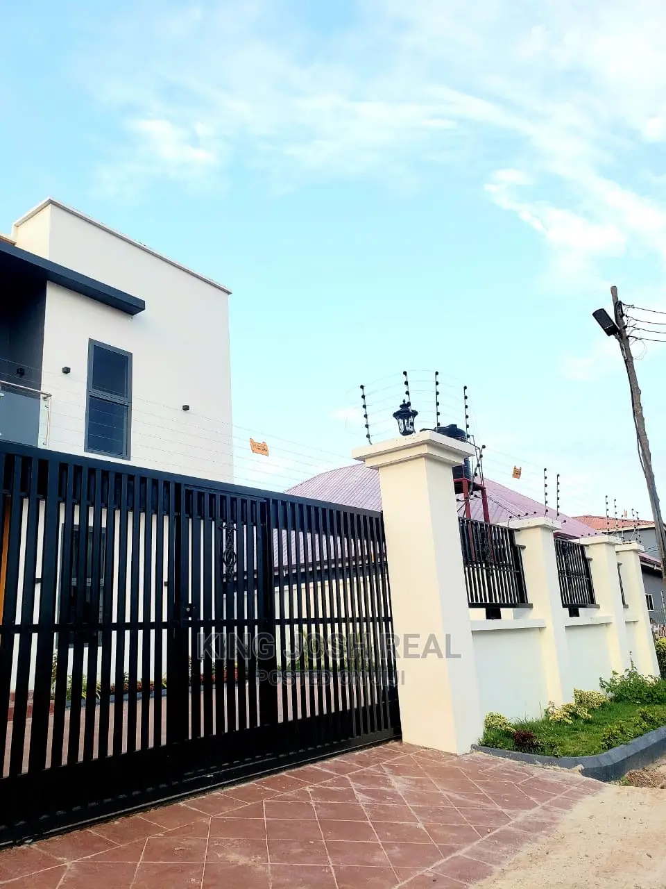 4bdrm House in Spintex for sale