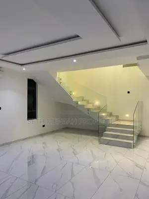 4bdrm Mansion in East Legon for sale