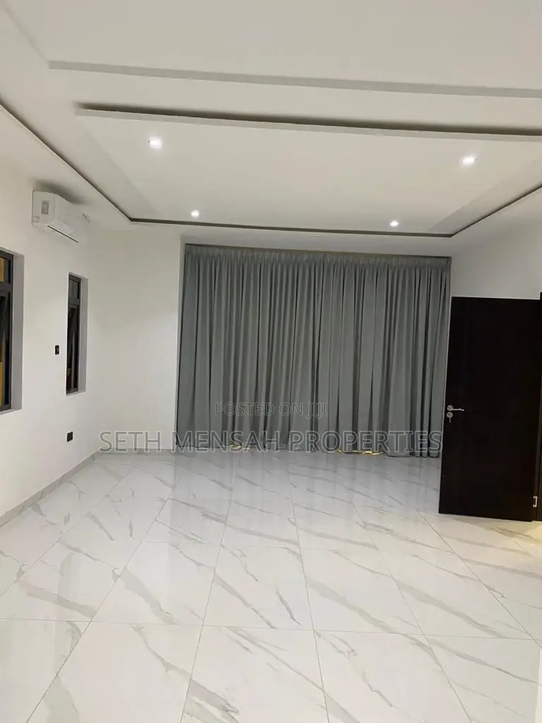 4bdrm Mansion in East Legon for sale