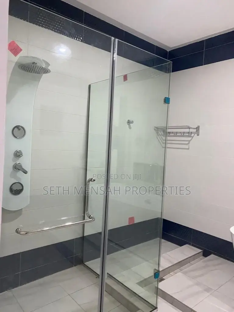 4bdrm Mansion in East Legon for sale
