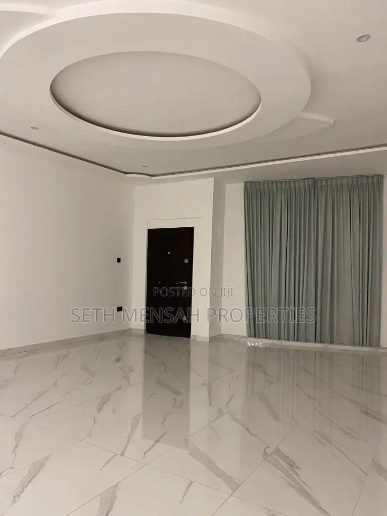 4bdrm Mansion in East Legon for sale