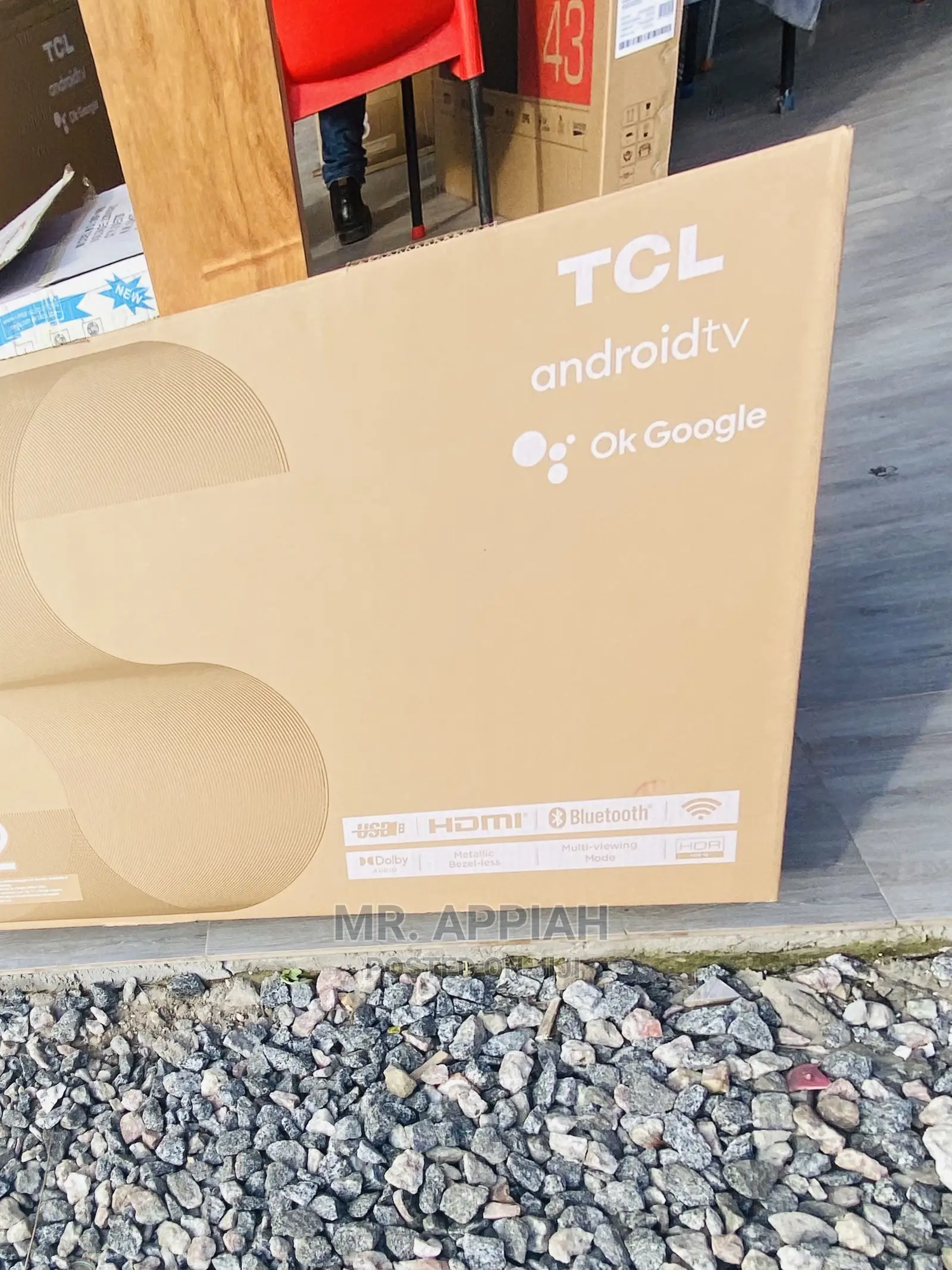 Slim Sleek Design TCL 32S5400 32 Inch Full HD Smart Led Tv.