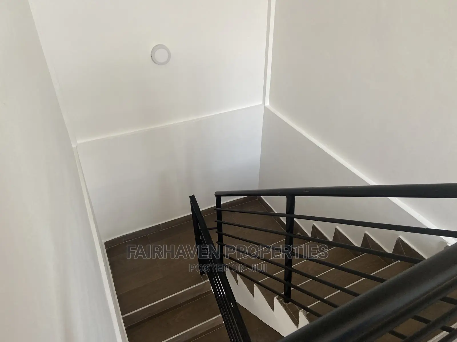 2bdrm Apartment in Tseaddo, Airport Residential Area for rent